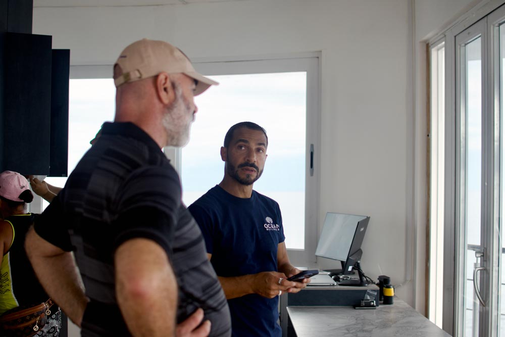 Attempting to break a Guinness World Record from the depths of the ocean is an extraordinary feat. It requires careful planning, cutting-edge technology, and a team dedicated to safety and success.